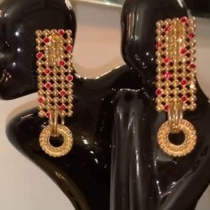 Vintage Earring W/Red stones
